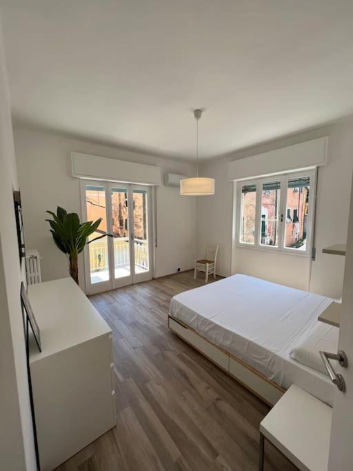 Borgo Marina Apartments Imperia Eksteriør billede