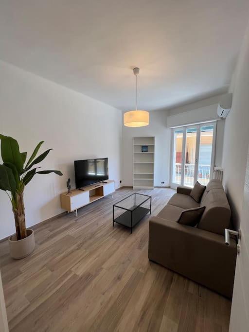 Borgo Marina Apartments Imperia Eksteriør billede